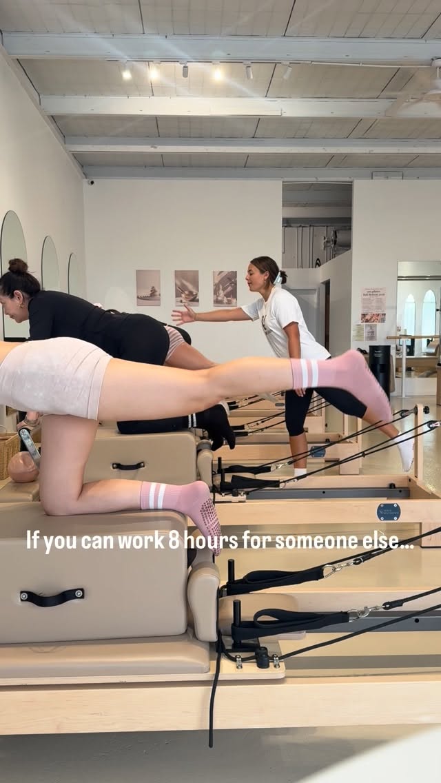 Busy life? Same.
That’s exactly why movement matters.
Not to punish your body but to support it through the stress, pressure, and pace of everyday life.
Even one hour changes everything 🤍
#goldcoastpilates #pilatesgoldcoast #reformerpilatesgoldcoast #goldcoastbusiness #goldcoastgirlsinbusiness